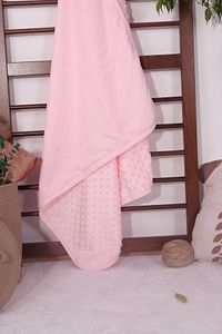 Pembe Nohutlu Welsoft Kumaştan Bebek Battaniyesi ürün fotoğrafı