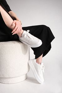 Kadın Sneaker Yüksek Taban Bağcıklı Spor Ayakkabı Azin beyaz ürün fotoğrafı