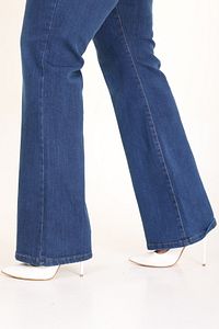 Ispanyol Paça Likralı Büyük Beden Jeans Pantolon ürün fotoğrafı