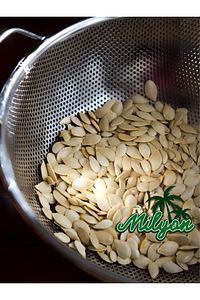 Nevşehir Derinkuyu Çiğ Kabak Çekirdeği Çig 1kg (ÇERÇEVELİ) ürün fotoğrafı