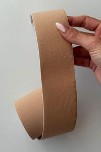 Göğüs Dikleştirici Ve Şekillendirici Bant Ten Rengi 5 Cm X 5 Metre ürün fotoğrafı