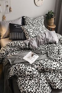 Lastikli Çarşaflı Nevresim Takımı Çift Kişilik Leopar Premium Cotton 64s ürün fotoğrafı
