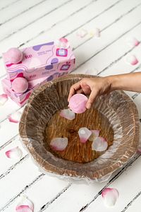 Bathbox 3'lü Banyo Topu Ve Nem Bombası Jakuzi Küvet Manikür Topu Seti 130g Dev Boy - Gül ürün fotoğrafı