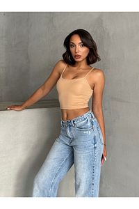 Kadın Bej Rengi Scuba Kumaş Ip Askılı Crop Top ürün fotoğrafı