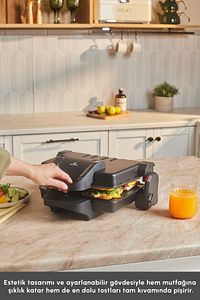 Future Essential Tost Makinesi Matte Black 1800 W 4 Dilim Kapasiteli ürün fotoğrafı
