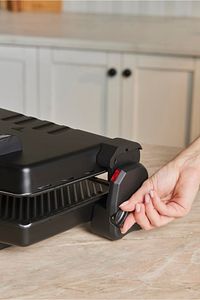 Future Essential Tost Makinesi Matte Black 1800 W 4 Dilim Kapasiteli ürün fotoğrafı