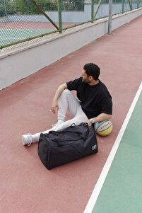 Ayakkabı Gözlü Termoslu Büyük Boy Unisex Siyah Spor Fitness Ve Seyahat Çantası ürün fotoğrafı