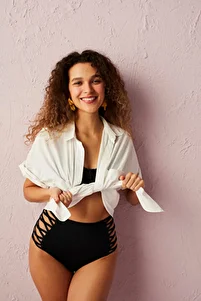 Siyah Basic Yanları İp Detaylı Yüksek Bel Bikini Altı ürün fotoğrafı