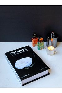 Siyah Gül chanel Dekoratif Kitap Kutu ürün fotoğrafı
