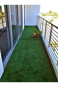 Balkon Bahçe Suya Dayanıklı 7 mm Yapay Çim Halı ürün fotoğrafı