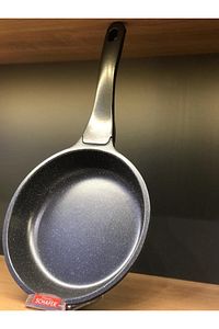 Stark Granit Döküm Tava Yanmaz Yapışmaz 20 Cm - Gri ürün fotoğrafı