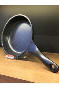 Stark Granit Döküm Tava Yanmaz Yapışmaz 20 Cm - Gri ürün fotoğrafı