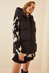 Kadın Siyah Kapüşonlu Oversize Şişme Yelek MK00176 ürün fotoğrafı