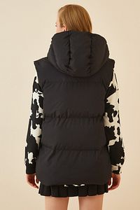 Kadın Siyah Kapüşonlu Oversize Şişme Yelek MK00176 ürün fotoğrafı
