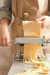 Erişte Makarna Yapma Kesme Makinesi Hamur Lazanya Spagetti Raviolli Makinesi 150 mm ürün fotoğrafı