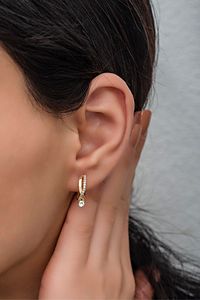 925 Ayar Gümüş Gold Tektaş Örgü Model Küpe ürün fotoğrafı