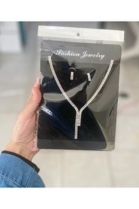 Pırlanta Görünümlü Baget Taşlı Su Yolu Kolye Küpe Takı Seti ürün fotoğrafı