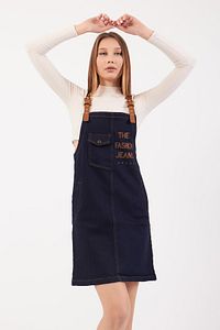 Kadın Denim Koyu Mavi Lacivert Kot Salopet Askılı Tulum Uzun Etek Nakış Detaylı Cepli Elbise ürün fotoğrafı