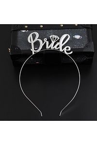 Bride Yazılı Metal Taç Gümüş Renkli Gri Renginde Bekarlığa Veda Partisi Konsepti Kaliteli Taç ürün fotoğrafı