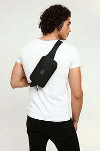 Siyah Unisex Su Geçirmez Kumaş Özellikli 2 Bölmeli Bel Ve Omuz Çantası ürün fotoğrafı