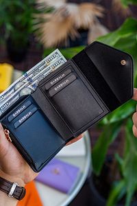 Colombia Vegan Deri Bozuk Para Gözlü Bol Kartlıklı Mini Siyah Kadın Cüzdanı ürün fotoğrafı