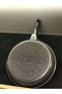 Stark Granit Döküm Tava Yanmaz Yapışmaz 28 cm Gri ürün fotoğrafı