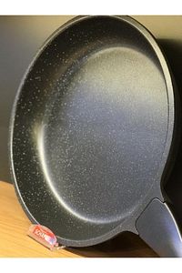 Stark Granit Döküm Tava Yanmaz Yapışmaz 28 cm Gri ürün fotoğrafı