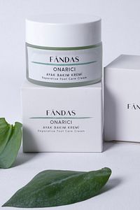 Onarıcı Çatlak Önleyici Günlük Nemlendirici Etkili Ayak Bakım Kremi - 50ml ürün fotoğrafı