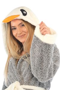 Kadın Gri Penguen Nakışlı Kapüşonlu Wellsoft Peluş Sabahlık ürün fotoğrafı