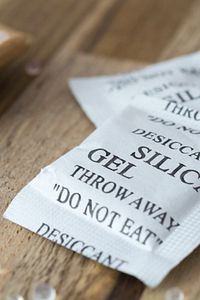 5 Gr 25 Adet Silikajel Nem Alıcı Silika Jel Rutubet Önleyici Küf Giderici Silica Gel ürün fotoğrafı