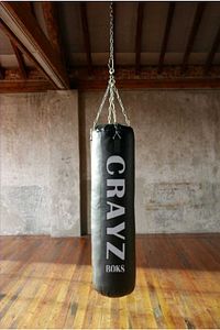 120 Cm X 30 Cm Içi Dolu Boks Kum Torbası + Tavan Askı Aparatı ürün fotoğrafı