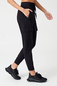 Kadın Siyah Kargo Cepli Beli Ve Paçası Lastikli Jogger Pantolon Cargo ürün fotoğrafı