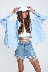Kadın Mavi Beş Cepli Yüksek Bel Soluk Efektli Paçası Dikişsiz Denim Şort ALC-X5960 ürün fotoğrafı