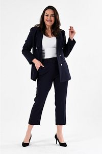 Kadın Lacivert Blazer Ceket Kemerli Cepli Boru Paça Pantolon Büyük Beden Takım Elbise ürün fotoğrafı
