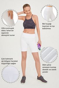 Kadın Beyaz Yüksek Bel Toparlayıcı Çift Cepli Biker Şort Kısa Spor Tayt ürün fotoğrafı