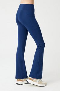 Kadın Lacivert Yüksek Bel Toparlayıcı Çift Cepli Ispanyol Paça Tayt Bootcut ürün fotoğrafı