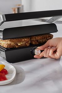 Grilliant 1346h Döküm Plakalı Tost Ve Izgara Makinesi Inox 2000 W ürün fotoğrafı