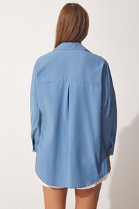 Kadın İndigo Mavi Oversize Uzun Basic Gömlek DD00842 ürün fotoğrafı