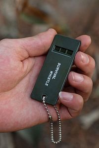 ® Kamp Outdoor Yaşam Yüksek Sesli Acil Durum Survival Plastik Düdük ürün fotoğrafı