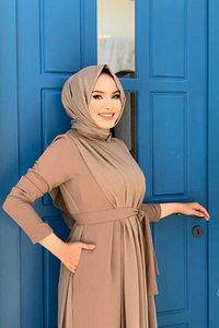Şifon Pelerin Detay Bel Kuşaklı Tulum 3330 Vizon ürün fotoğrafı
