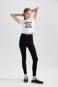 Jegging Yüksek Bel Dar Paça Cepli Bilek Boy Basic Düz Jean Pantolon A5819ax23au ürün fotoğrafı