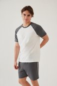 1% off for 3+ items