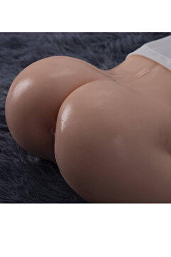 YUWİE Gerçekçi Ten Hissiyatı Çift Girişli Ultra Realistik Kadın Suni Vajina Kalça Mastürbatör Titreşimli 3KG SESLİ