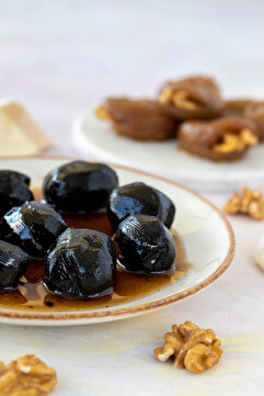 hayriye ana yöresel ürünler Yöresel Ceviz Reçeli 720 Gr.(ev Yapımı)
