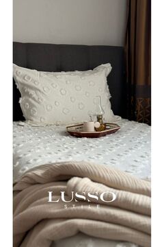 lusso stile Ponpon Tek Kişilik Yatak Örtüsü Ekru 180x250 Tek Yastık Single