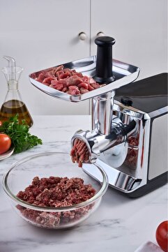 Karaca Inox Kıyma Makinesi 1201 (Salça Sucuk Sosis ve İçli Köfte Aparatlı)