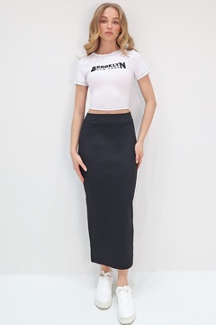 Trend Alaçatı Stili Kadın Siyah Bisiklet Yaka Nakışlı Crop Bluz Ve Etek Takım ALC-X13725