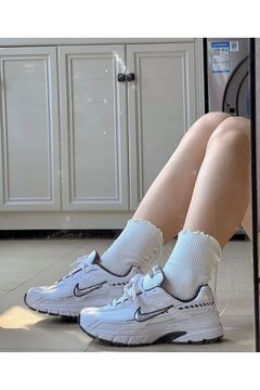 Nike FQ6873-101 INITIATOR UNISEX YÜRÜYÜŞ KOŞU AYAKKABISI