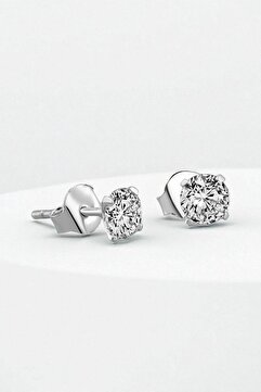 jelux silver 925 Ayar Gümüş Premium Star Kesim Zirkon Taşlı Çivili Küpe (4 mm) – Günlük Şık Minimal Tasarım