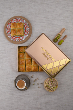Antepsan Antep Fıstıklı Kuru Baklava Özel Hediye Kutulu 950 G